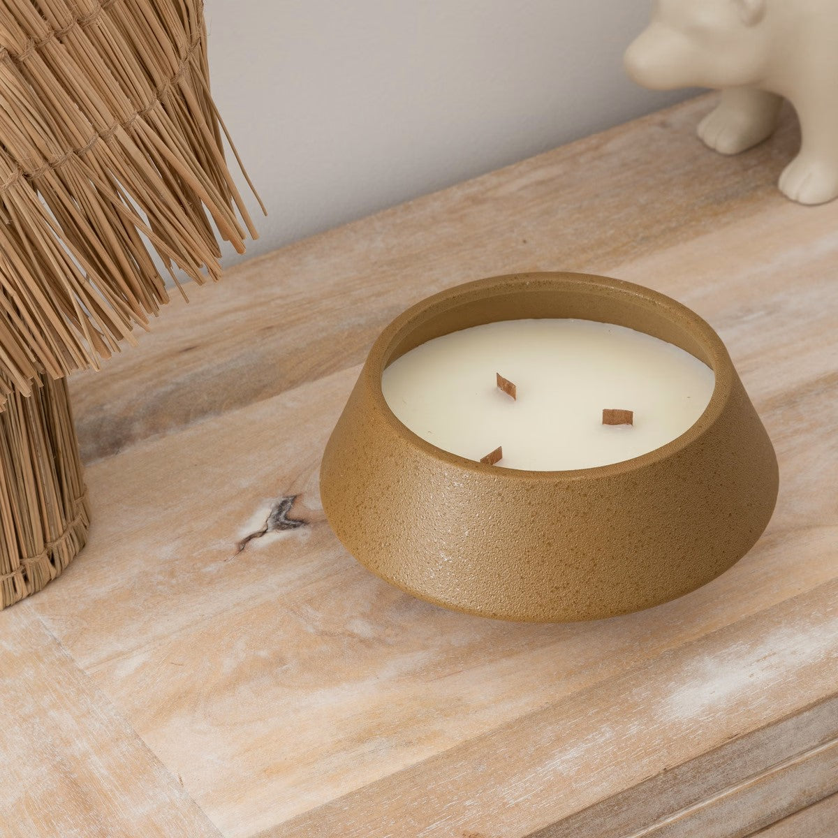 Atmosphera Inuit Geurkaars in keramische pot - Spicy Vanille - 580g - Brandtijd 30u - Bruin