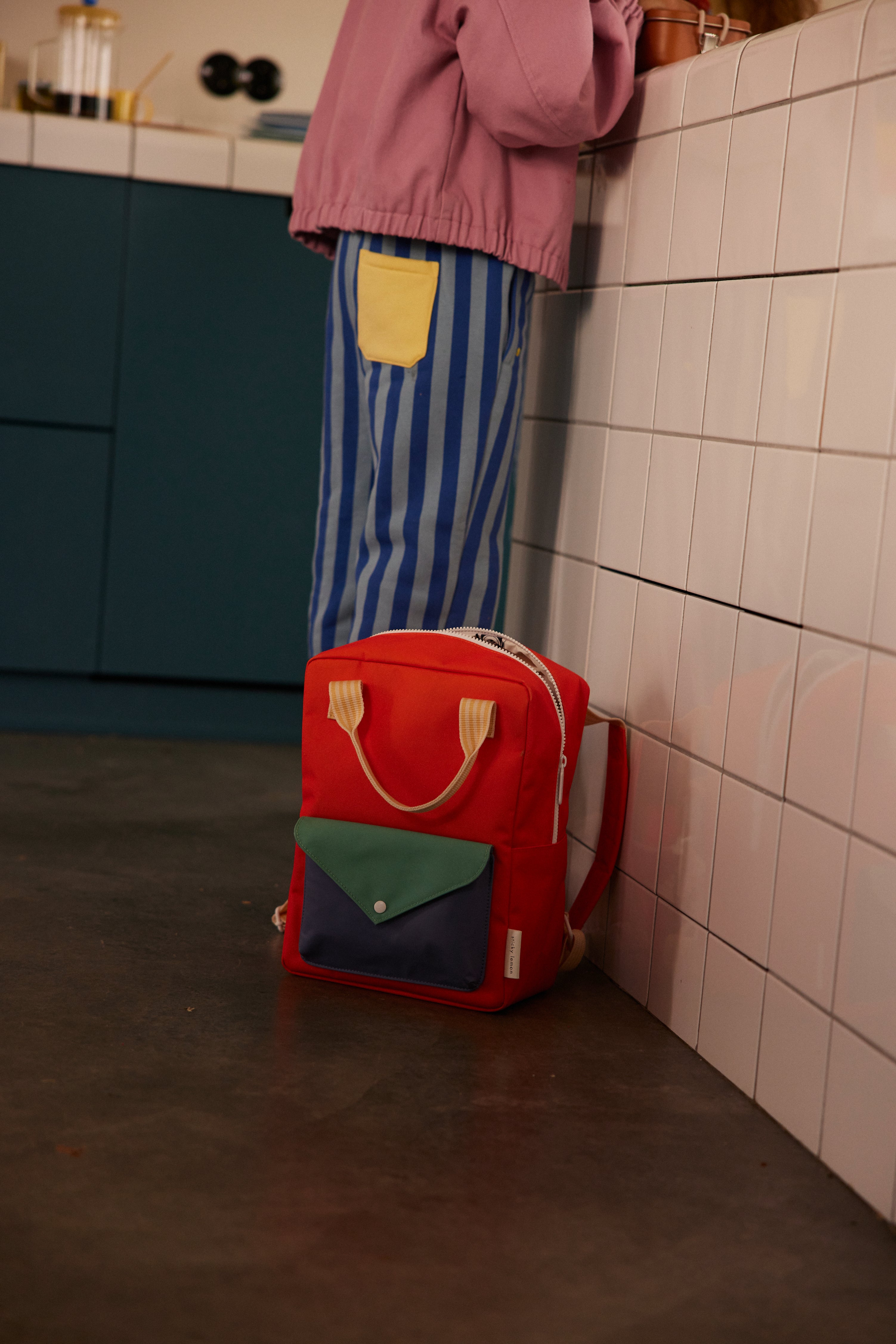 Sticky Lemon Backpack/Boekentas Medium Wonders | Envelope | Lifebuoy Orange