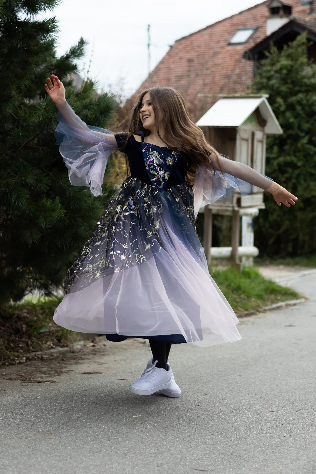 Tolle Pretenders Dress -up -Anspruchsbeschreibung Twilight -Zauberin -Kleid - 6/8 Jahre - schwarz/lila