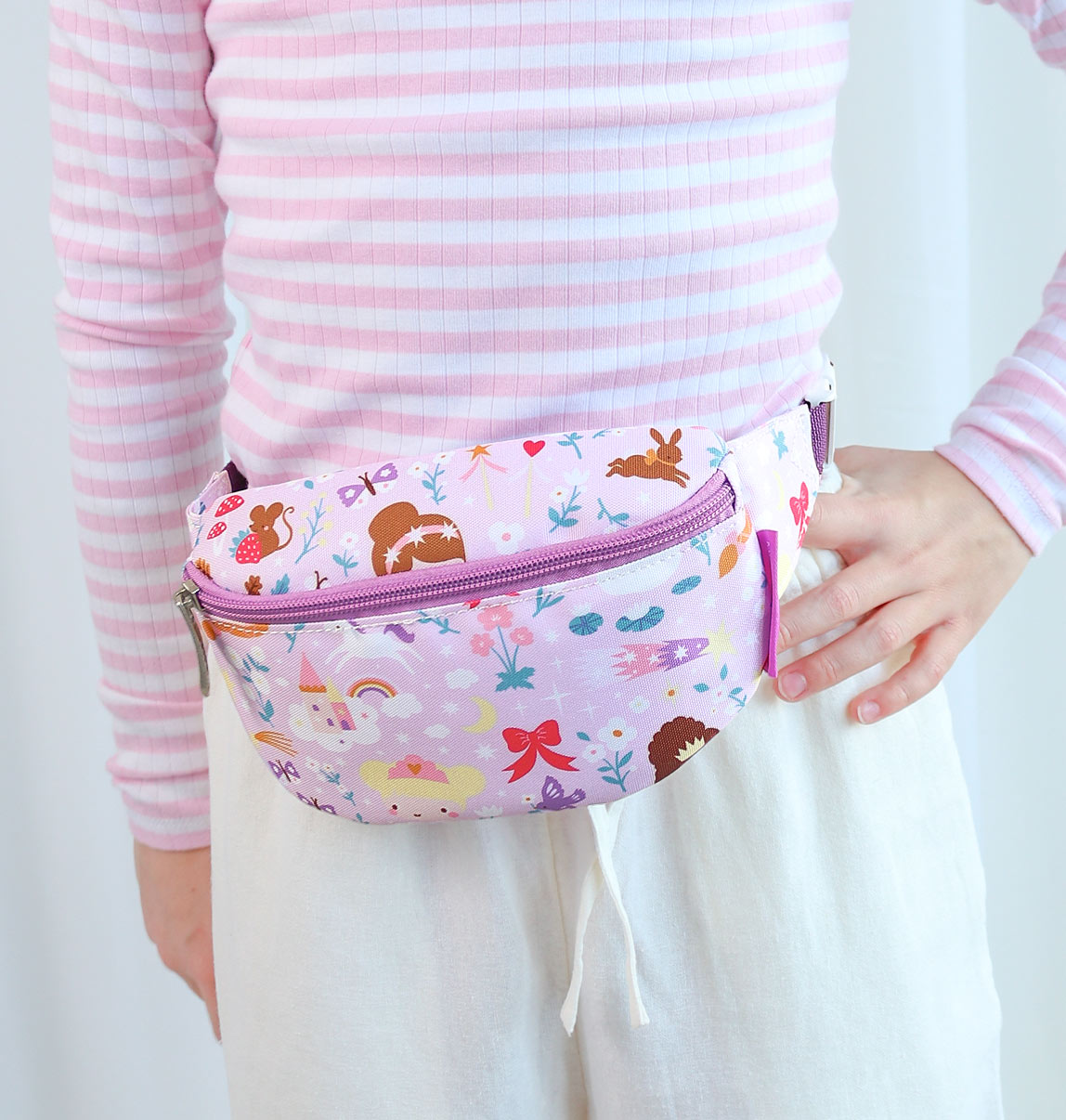 A Little Lovely Company Gürteltasche – 23 x 13 x 5 cm – Herzen