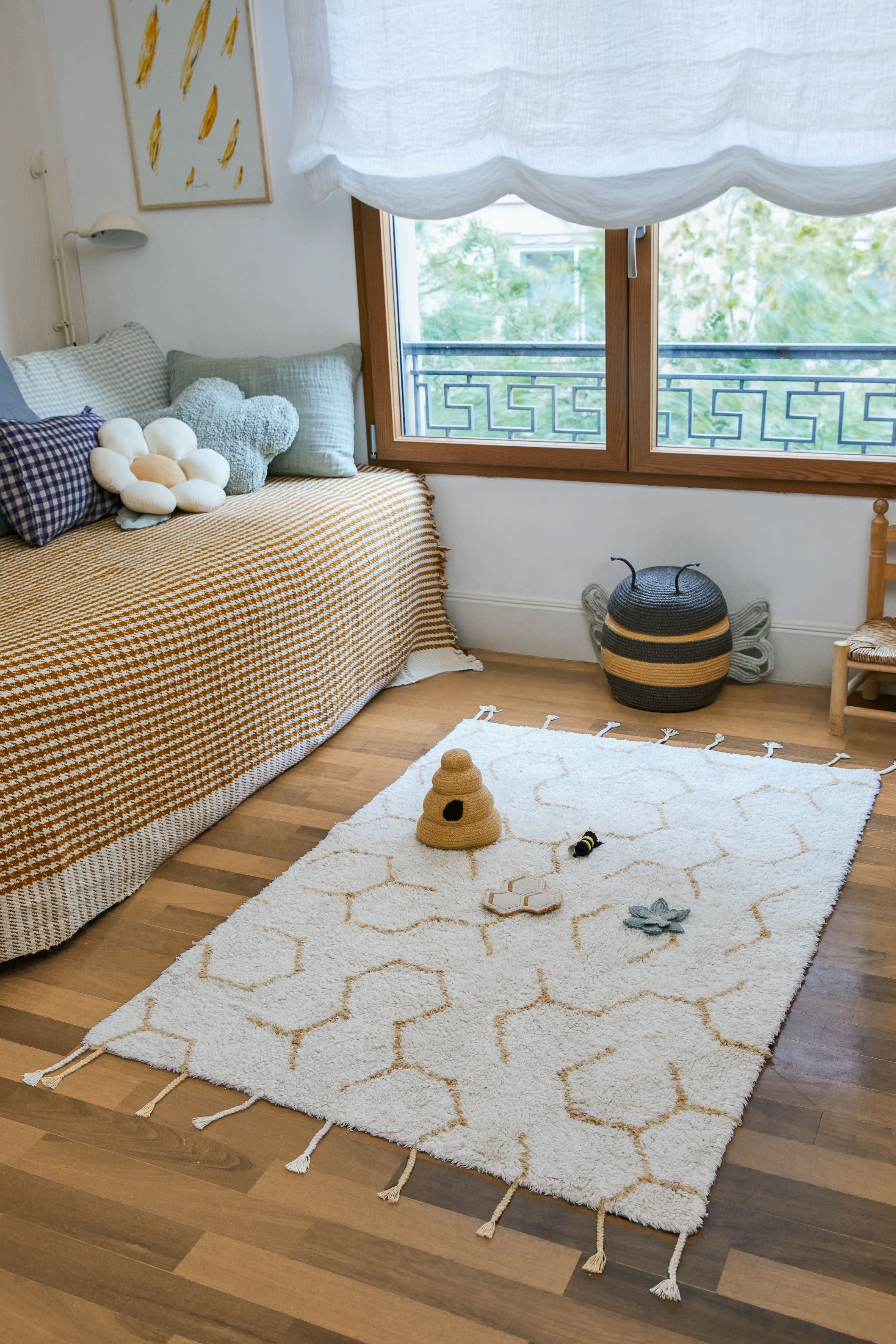 Lorena Canals Washable cotton rug - Planet Bee - Pollination - 90x130cm