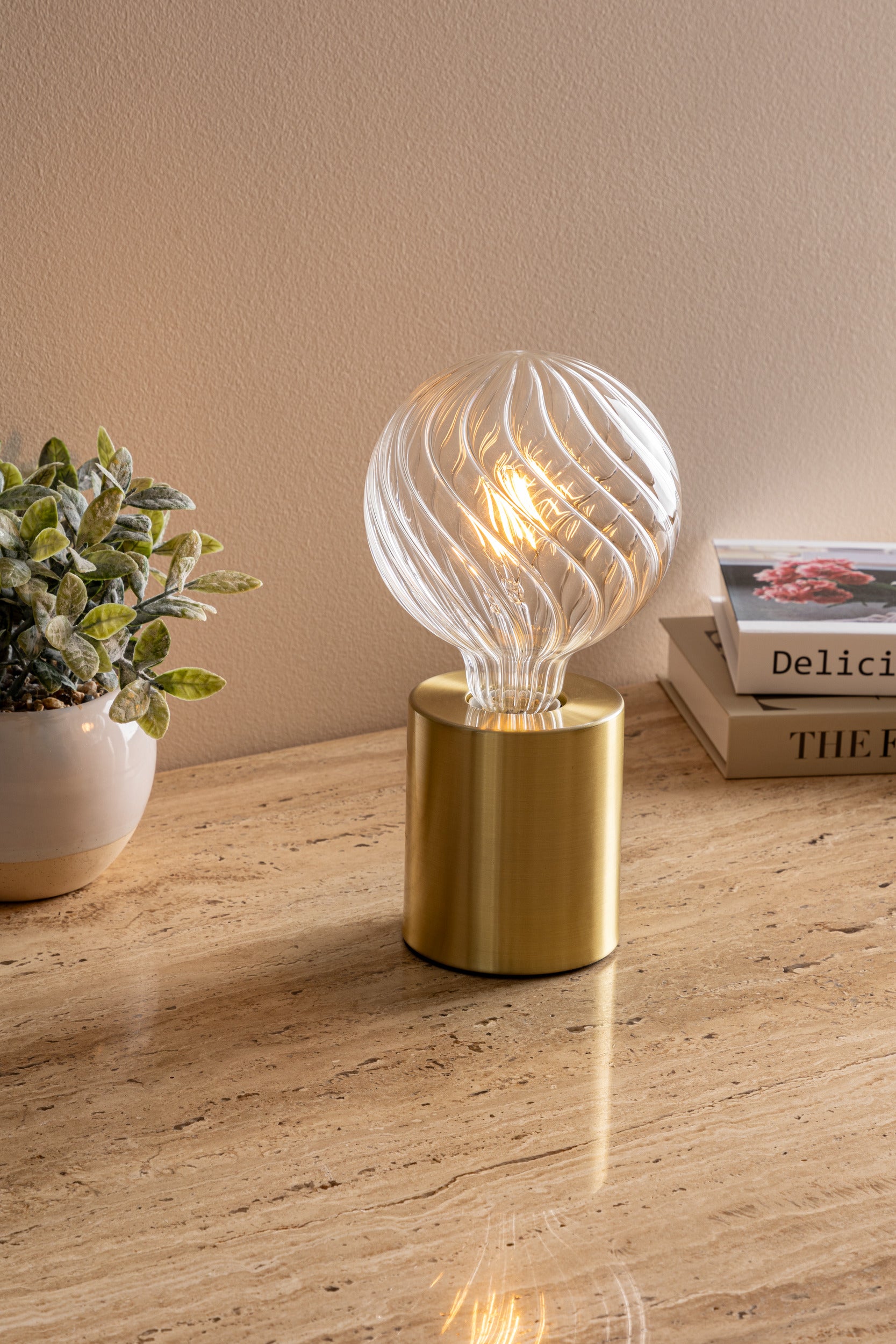 Lampe LED Atmosphera Globe E27 - 4 Watt - 250 lumen - Couleur ambre
