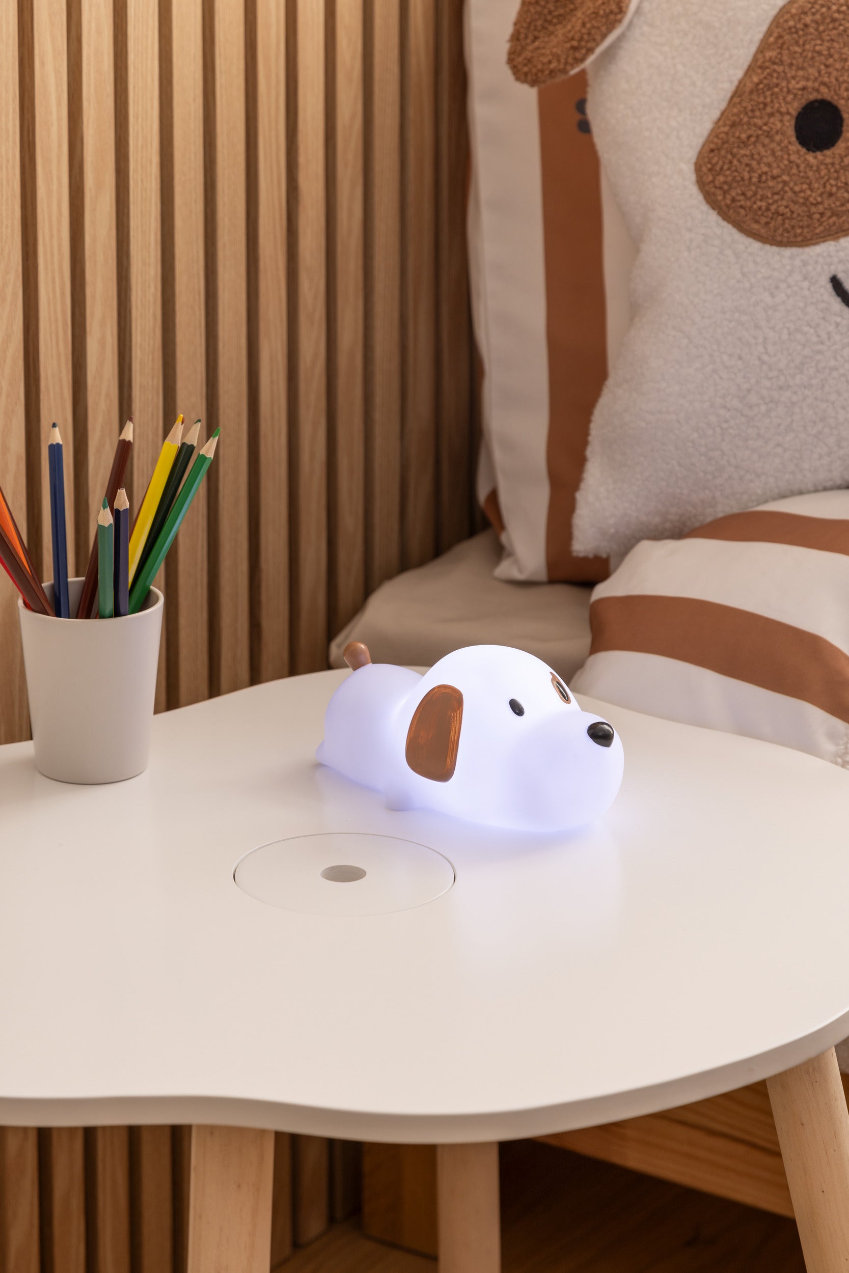 Atmospaa Kids Night Lamp Dog Scott - 16x9x7cm - arbeitet auf Batterien - Weiß