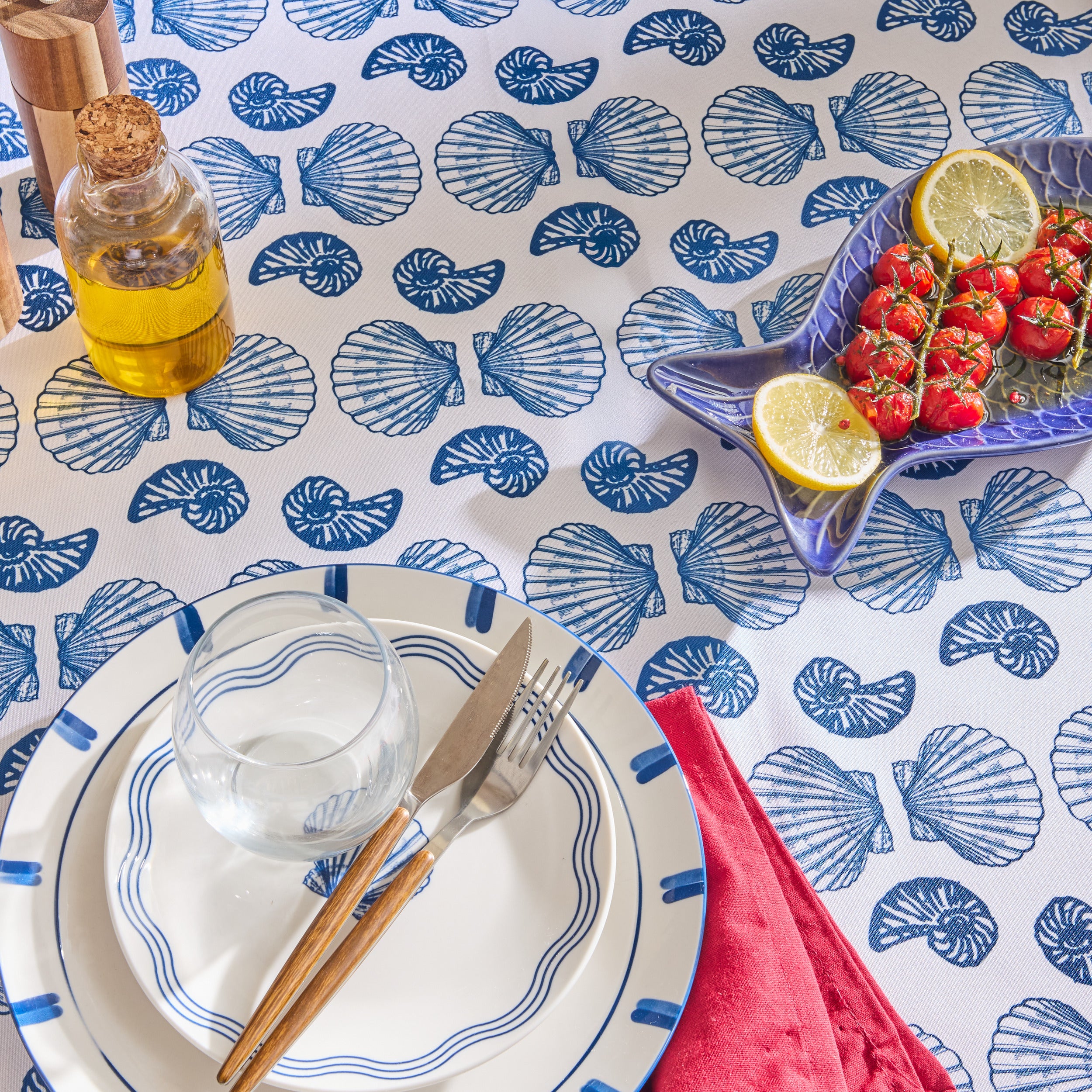 Nappe anti-tache imprimée Océania - Polyester - 140x240cm - Bleu