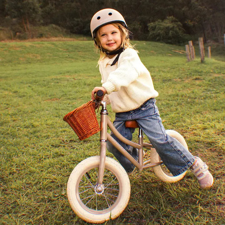 Konges Sløjd Balance bike with bell and wicker basket - Cherry