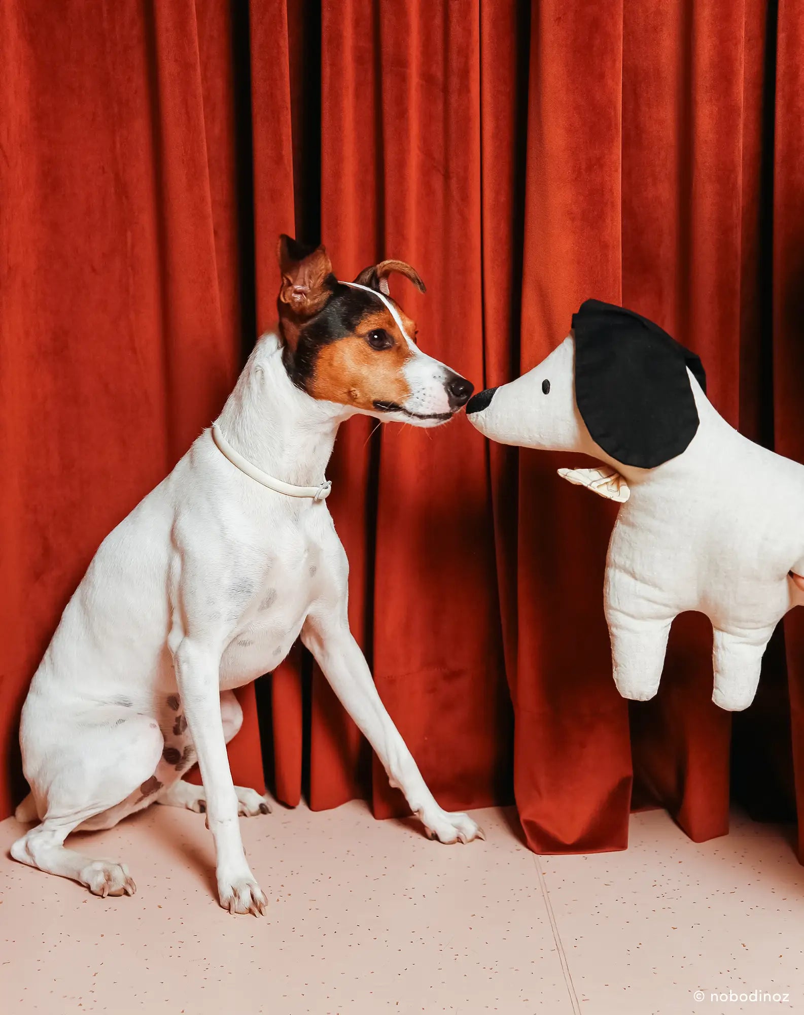 Nobodinoz Toby de Hond - Frans Linnen - 60x10x8cm - Greige
