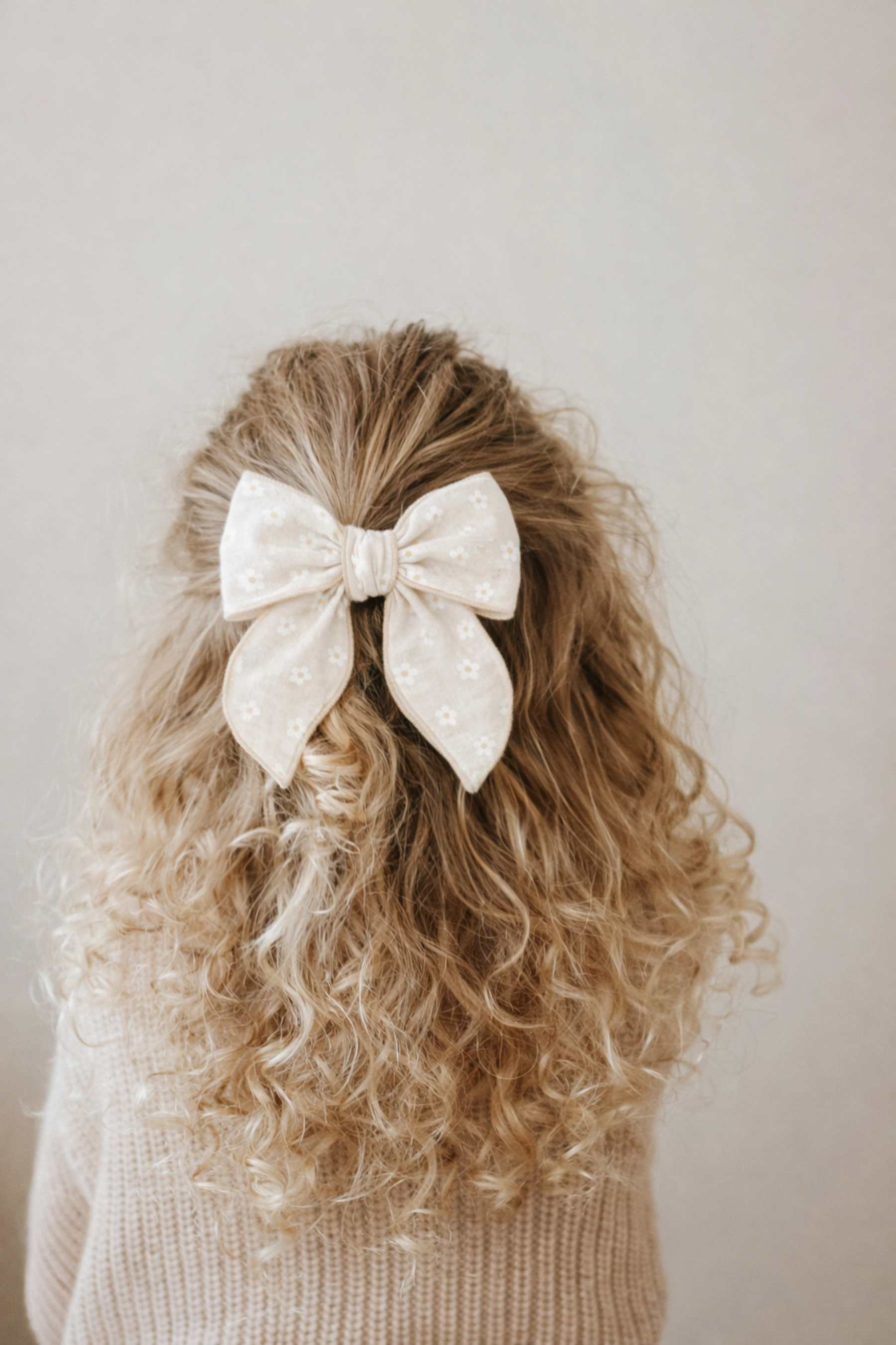 Frau Ertha Fabel Haarclip mit Streik - Olive