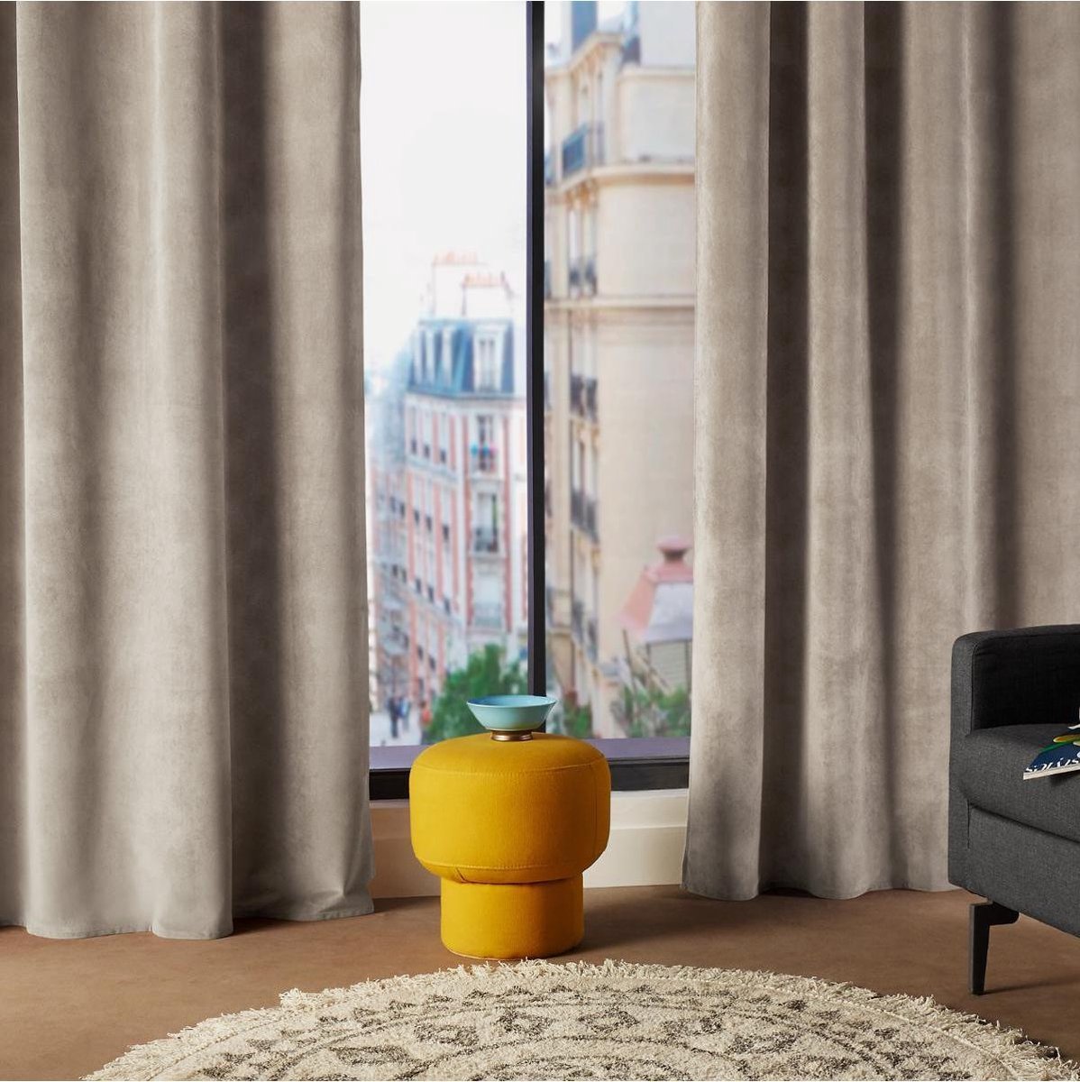 GORDIJN MET 8 METALEN RINGEN - POLYESTER - H 260 X L 140 CM - TAUPE