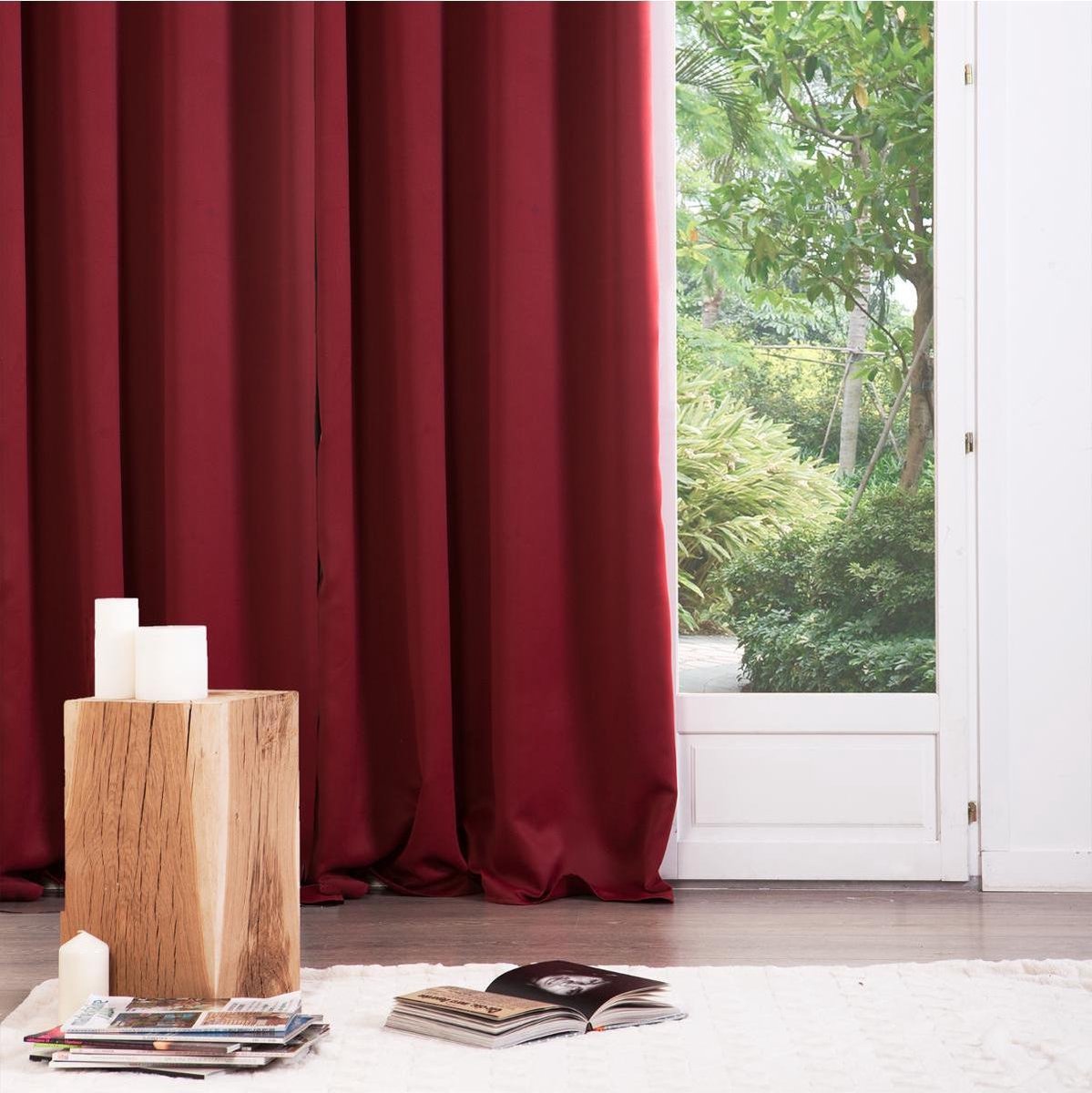 Atmosphera set van 2 Rode verduisteringsgordijnen 135x240cm - Kant en klaar met ringen - Gordijn raambekleding - 2 stuks rood