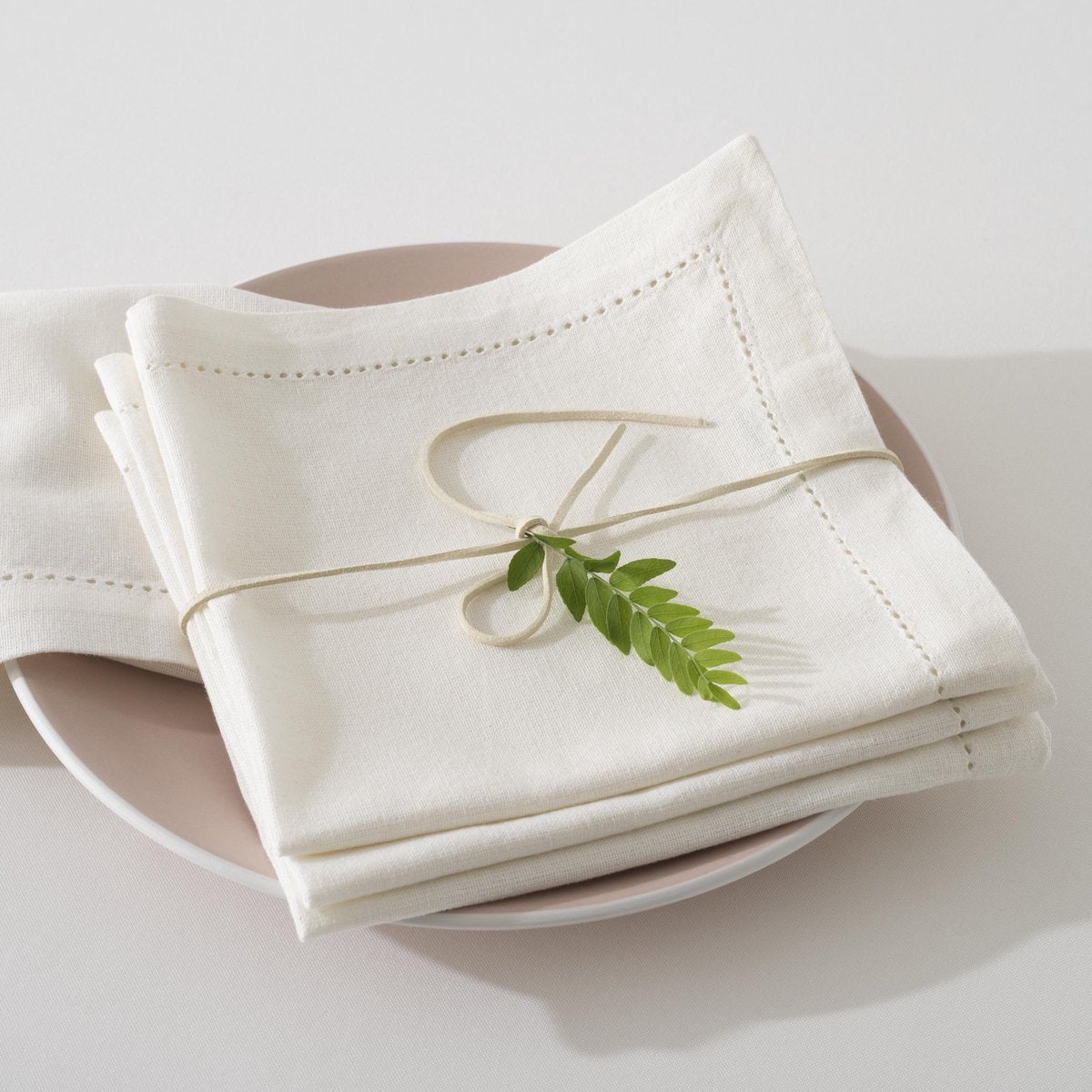 Atmosphera Katoenen Chambray servetten wit - 4 stuks - Stoffen servetten - 40 x 40 cm