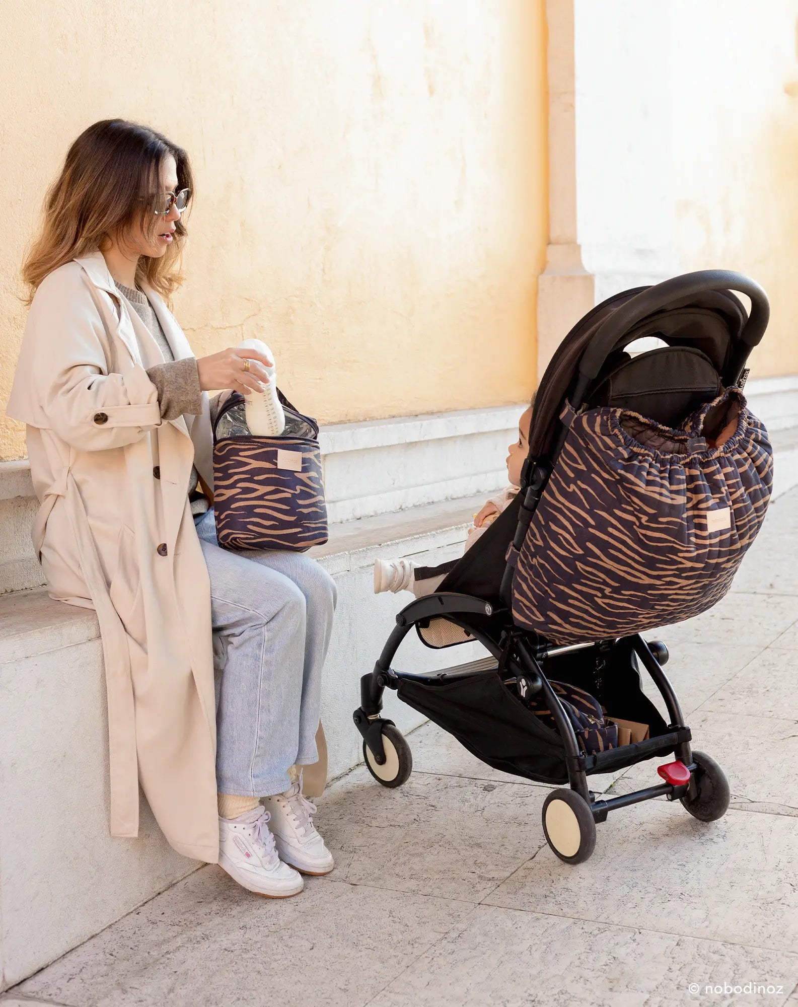 Nobodinoz Sac de Rangement Hyde Park - Pour poussette - Vagues Bleues - 50x42x10cm