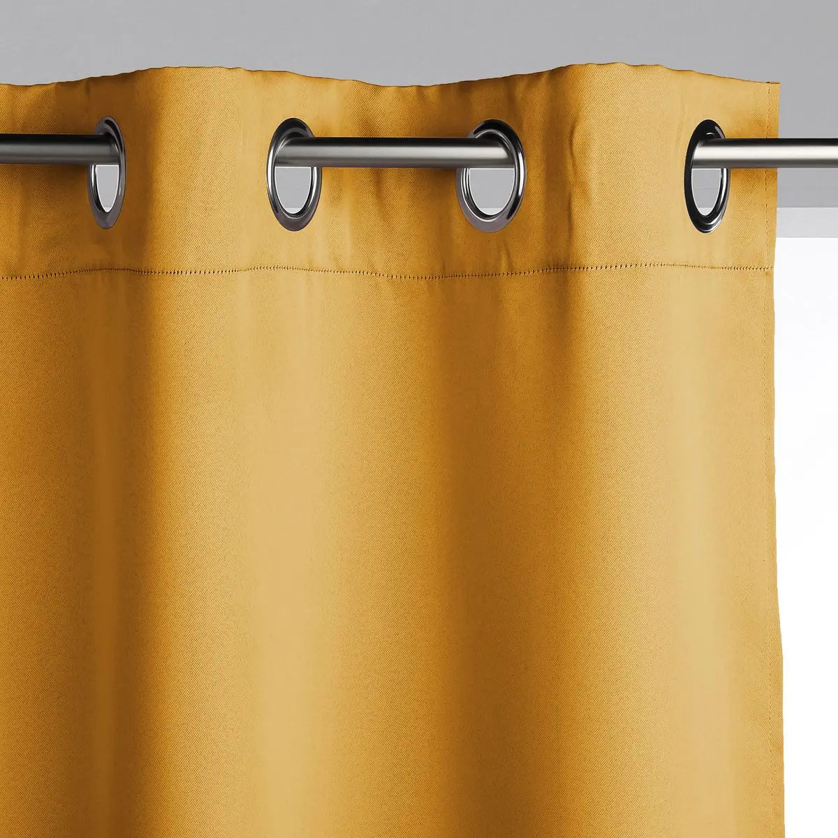 Atmosphera set van 2 Oker verduisteringsgordijnen 135x240cm - Kant en klaar met ringen - Gordijn raambekleding - 2 stuks oker